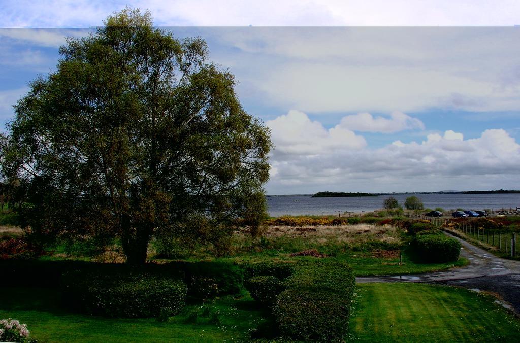 Lakeland Midsummer Lakehouse Oughterard Exteriör bild