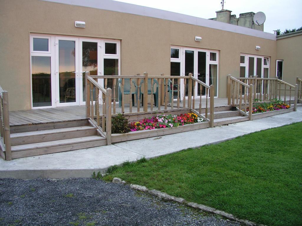 Lakeland Midsummer Lakehouse Oughterard Exteriör bild